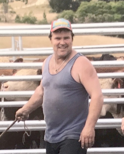 Cuthbert P front 4.8 cameo resized