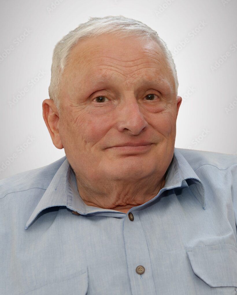 Howard R 08.01.jpg cropped