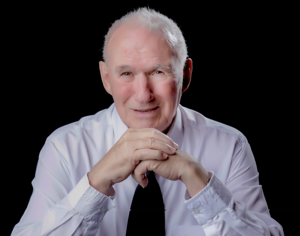 Morrison R (cropped)